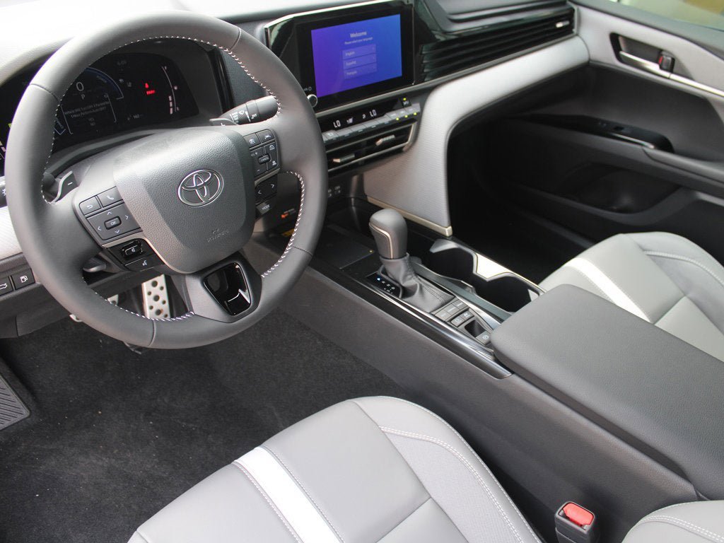 Used 2026 Toyota Camry SE w/ Convenience Package AWD/4WD image 12
