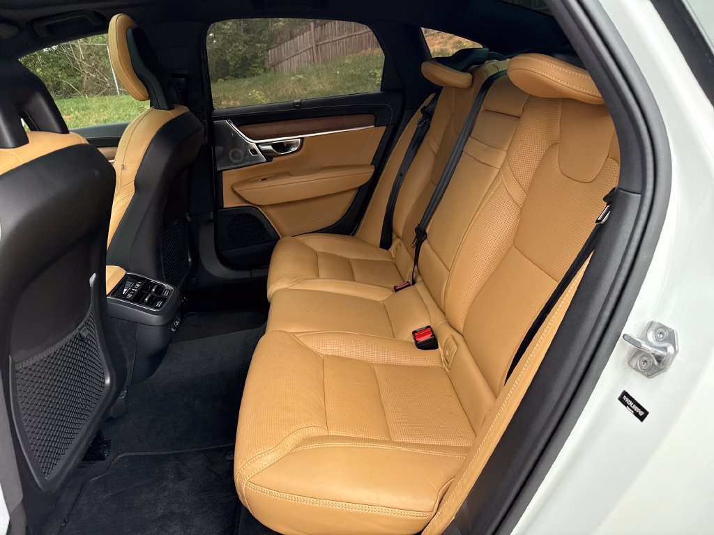 Used 2017 Volvo S90 T6 Inscription w/ Vision Package AWD/4WD image 27