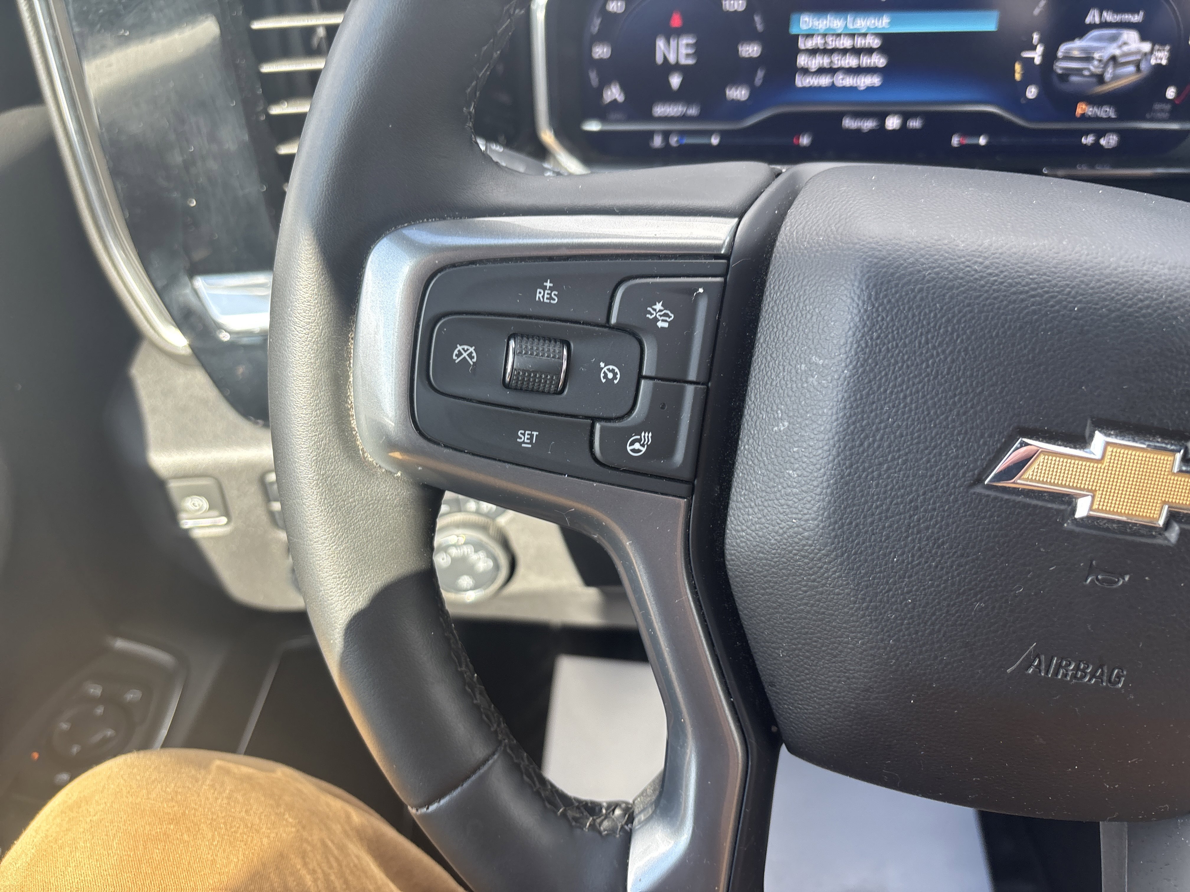 Used 2024 Chevrolet Silverado 1500 LT image 21