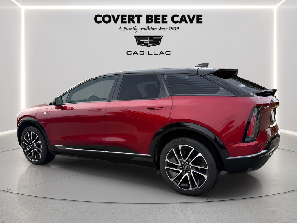 Certified 2025 Cadillac Optiq Sport 1 w/ LPO, Floor Liner Package AWD/4WD image 12
