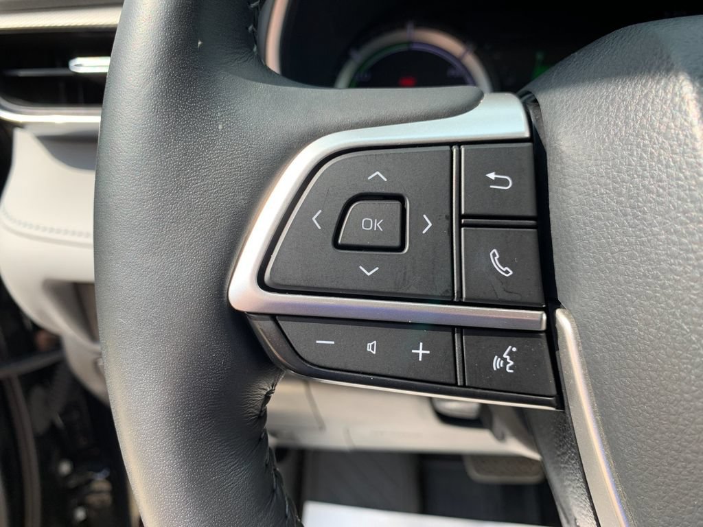 Used 2022 Toyota Highlander Platinum AWD/4WD image 28