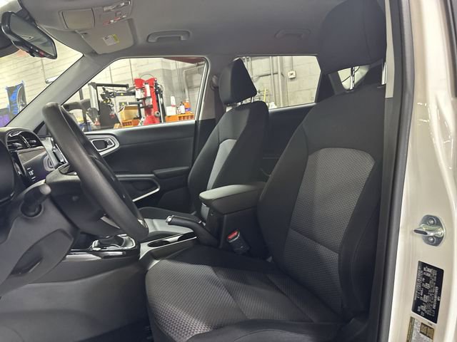 Used 2024 Kia Soul S FWD image 15