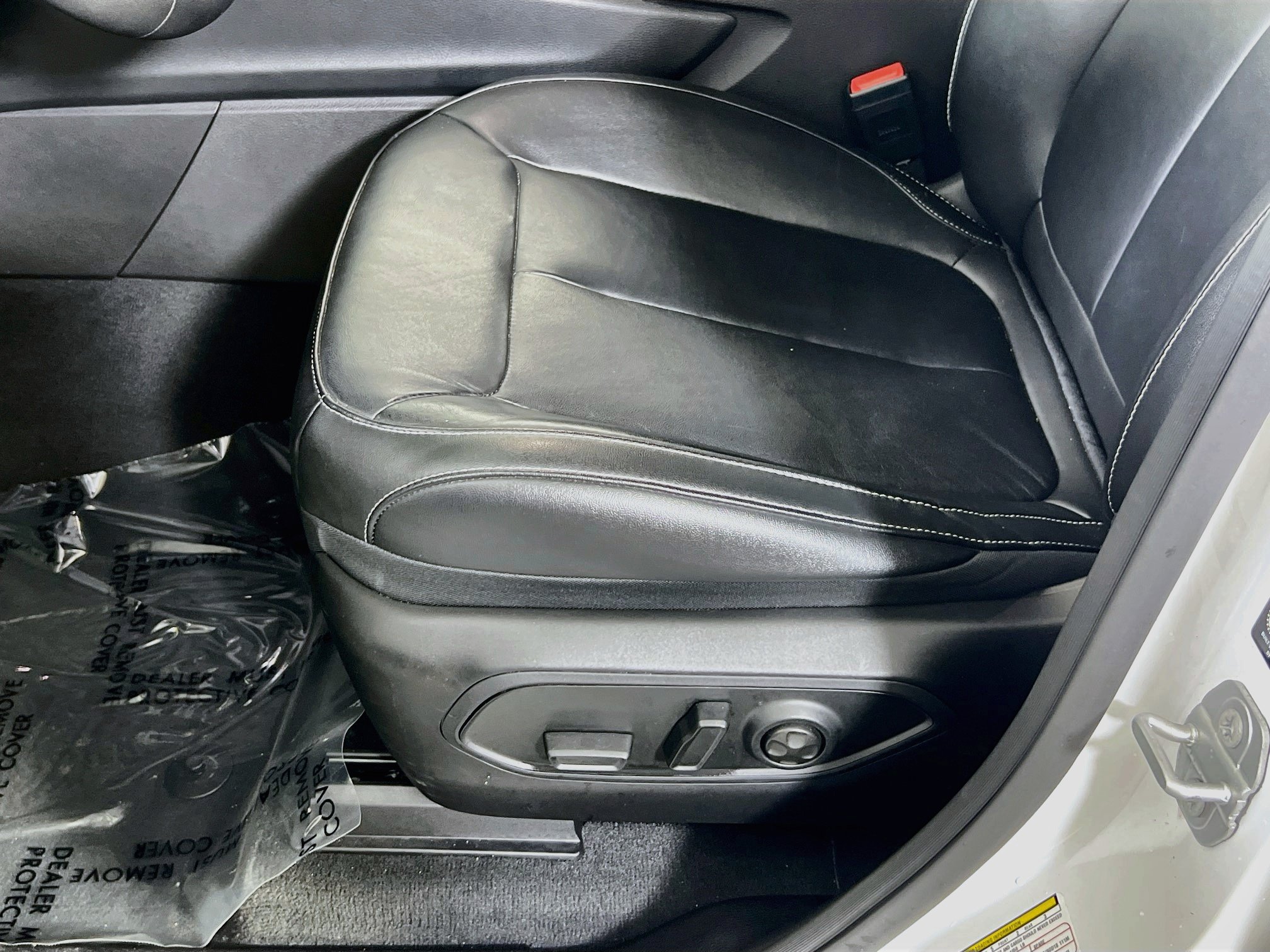 Used 2023 Jeep Grand Cherokee Limited AWD/4WD image 19