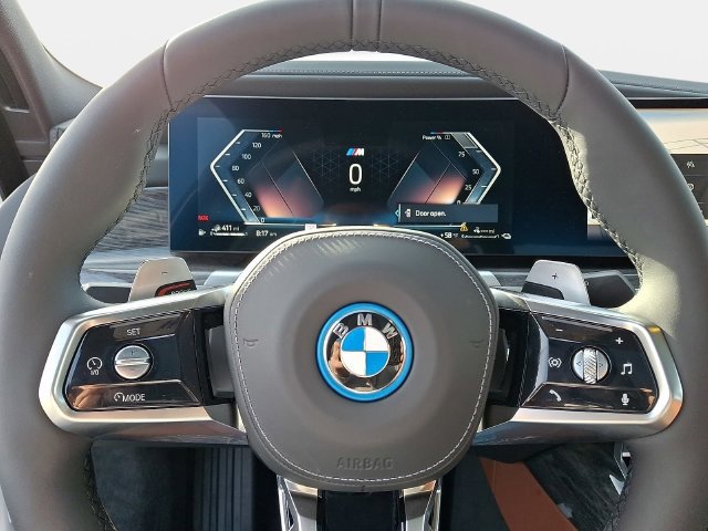 New 2026 BMW 750e xDrive w/ Executive Package AWD/4WD image 17