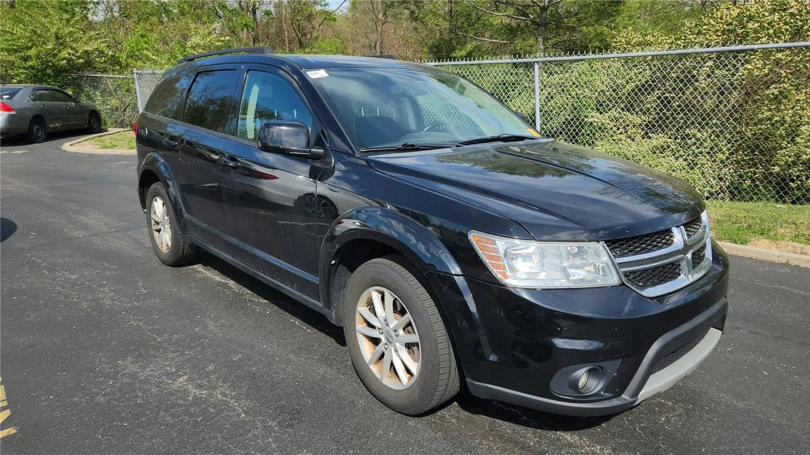 Used 2016 Dodge Journey SXT image 2
