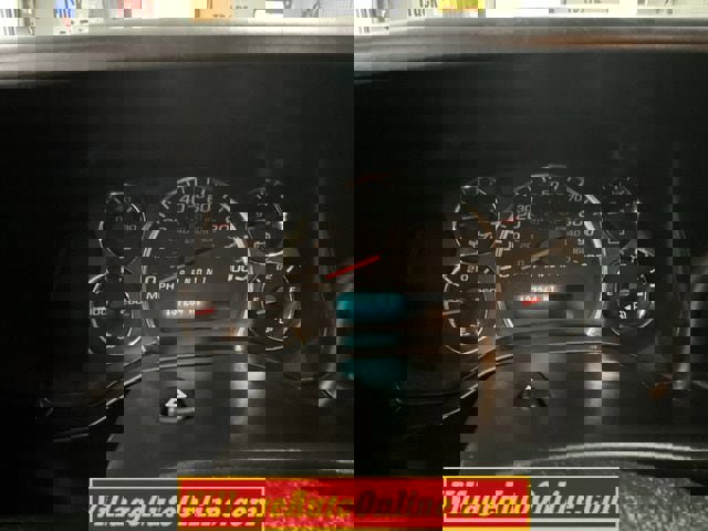 Used 2014 Chevrolet Express 2500 image 10