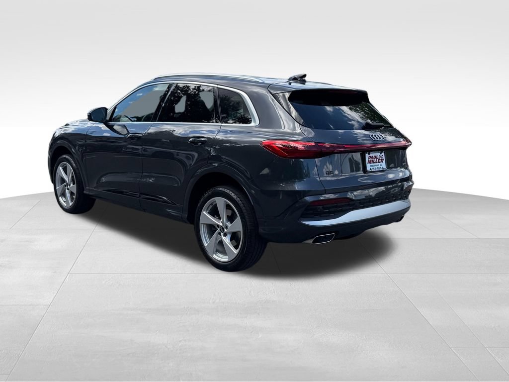 Used 2025 Audi Q5 Premium w/ Premium Plus AWD/4WD image 5