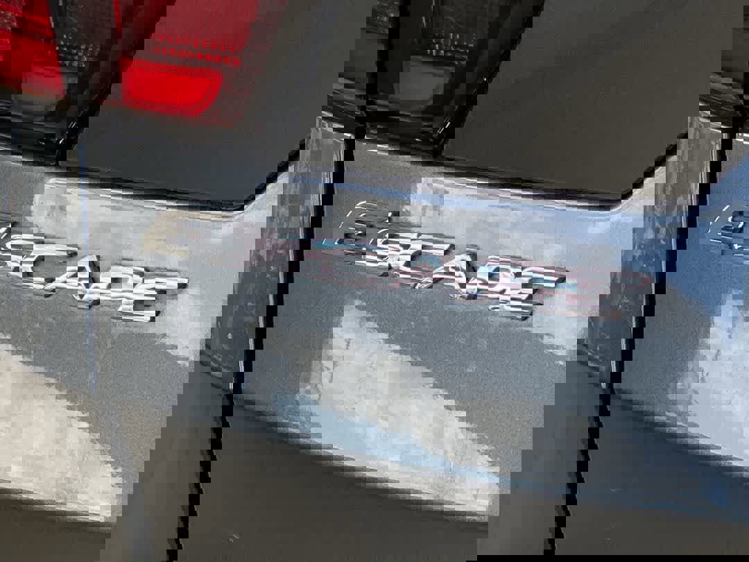 Used 2019 Ford Escape SE image 11