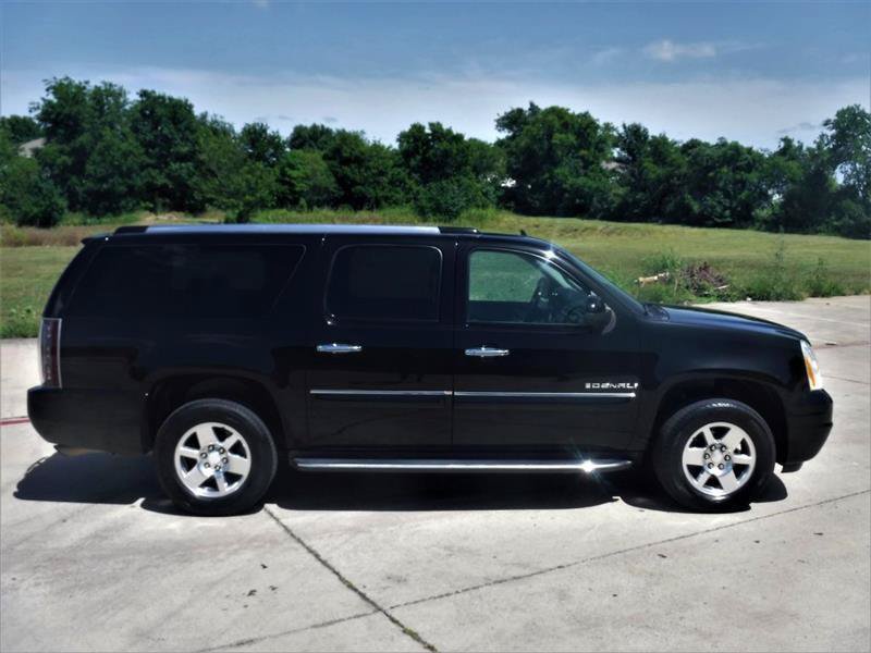 Used 2012 GMC Yukon XL Denali AWD/4WD image 4