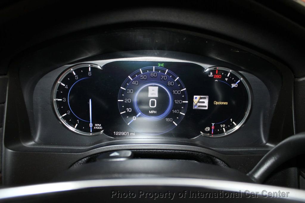 Used 2017 Cadillac Escalade Premium Luxury image 18