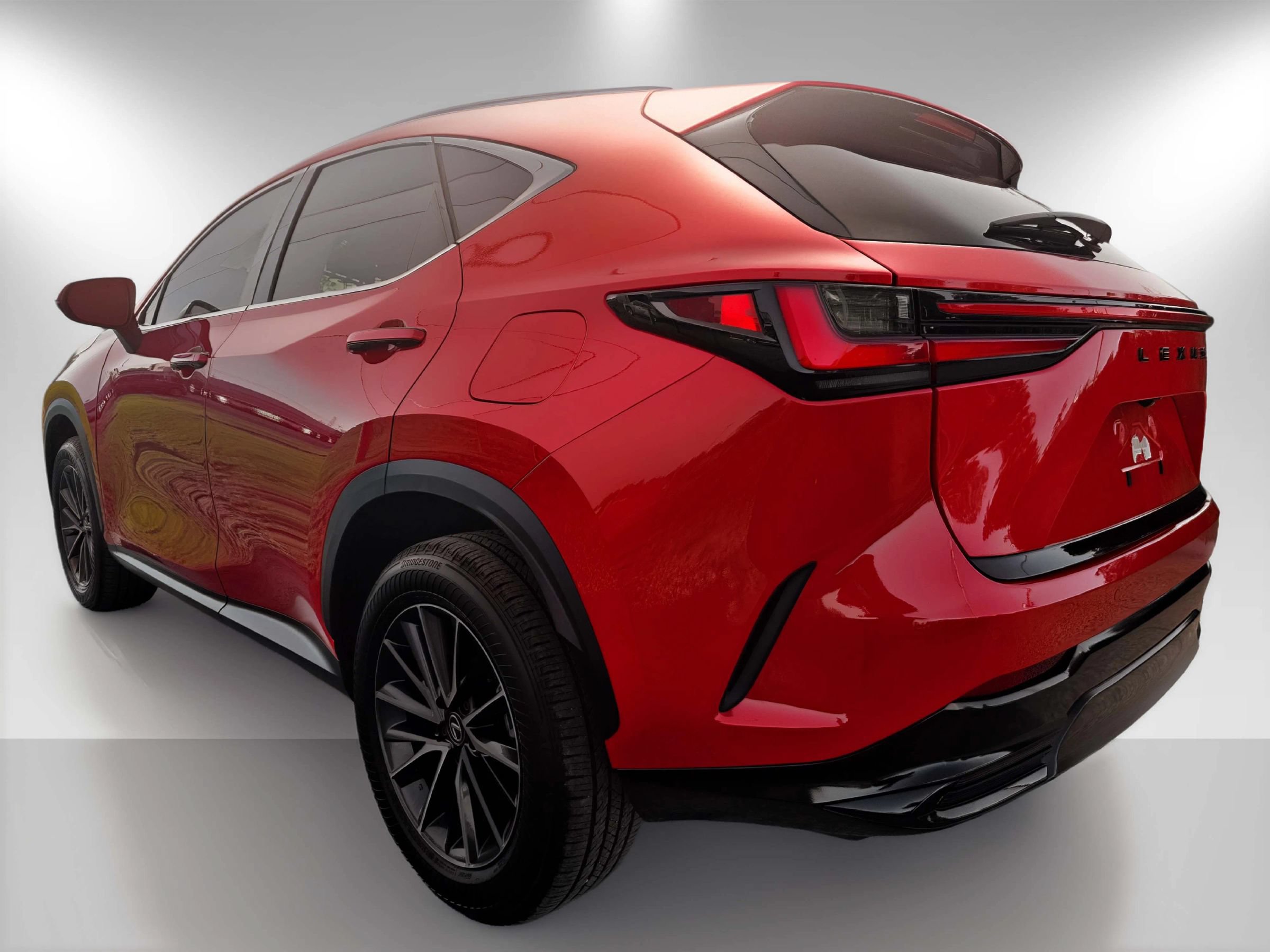Used 2025 Lexus NX 250 FWD w/ Accessory Package (Z1) image 8