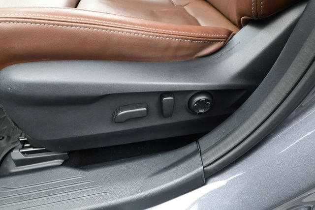 Used 2023 Subaru Outback Touring AWD/4WD image 10