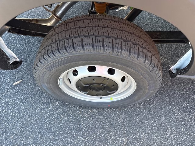 New 2026 Ford Transit 250 Low Roof RWD image 17