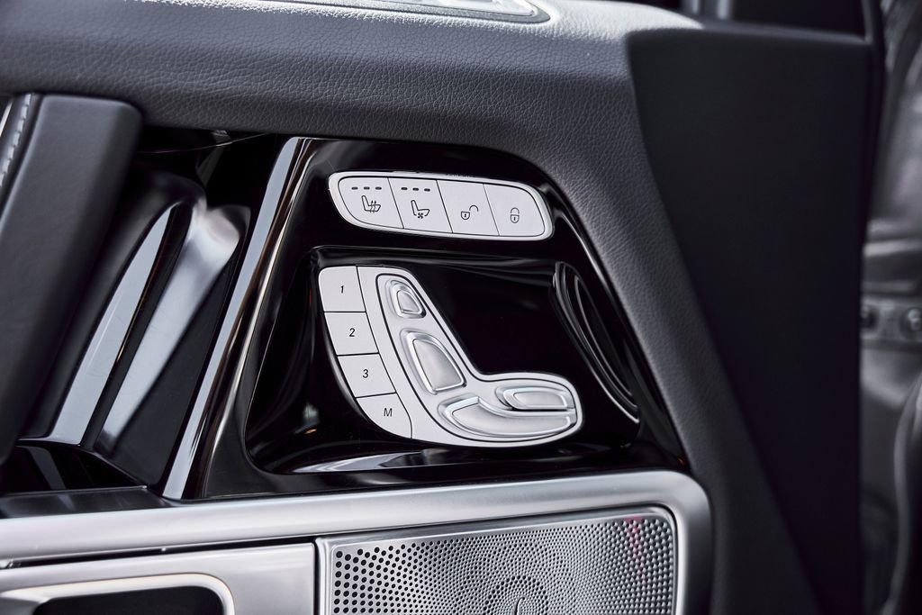 Used 2022 Mercedes-Benz G 63 AMG 4MATIC w/ Seat Comfort Package image 34