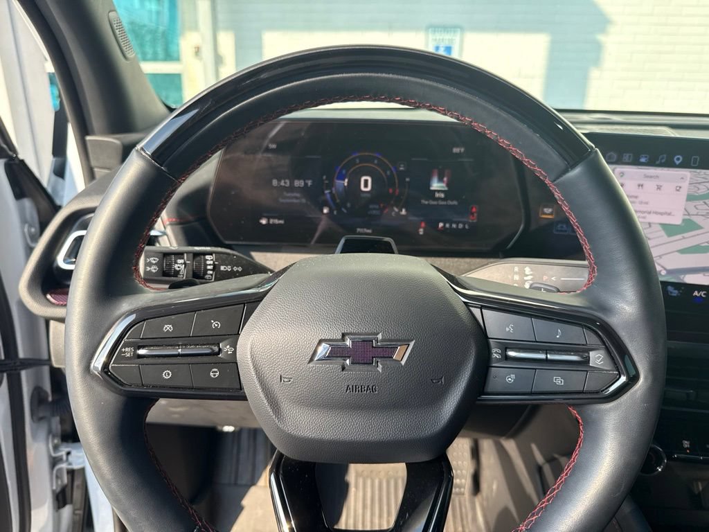 Used 2026 Chevrolet Traverse RS w/ LPO, Floor Liner Package FWD image 14