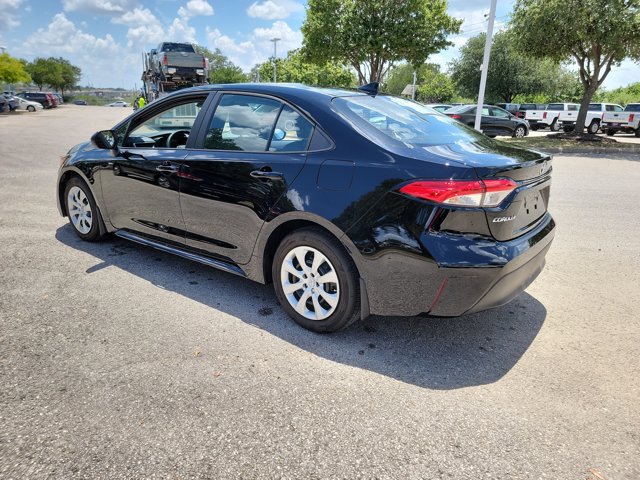 Used 2026 Toyota Corolla LE FWD image 7