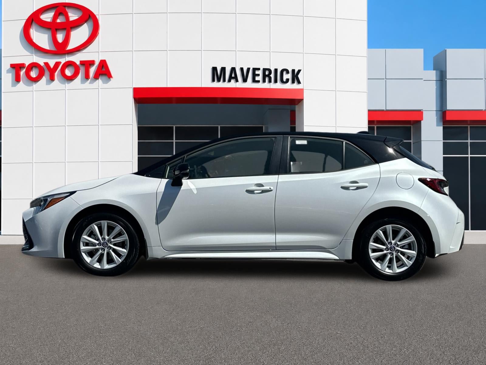 New 2027 Toyota Corolla SE w/ SE Premium Package FWD image 2