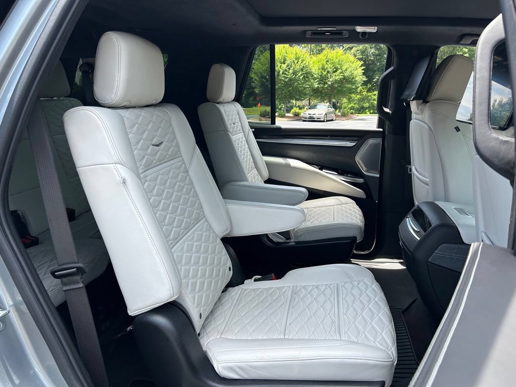 Used 2025 Cadillac Escalade V AWD/4WD image 57