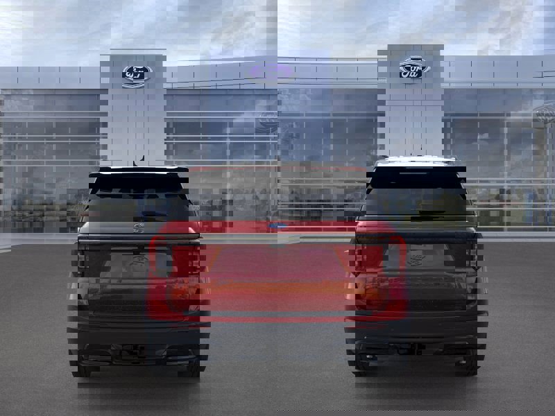 New 2026 Ford Explorer ST-Line w/ ST-Line Street Pack image 5