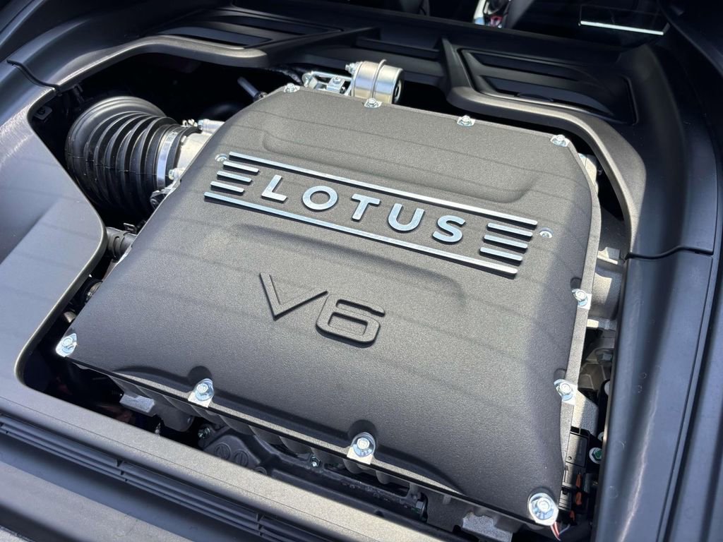 New 2025 Lotus Emira image 17