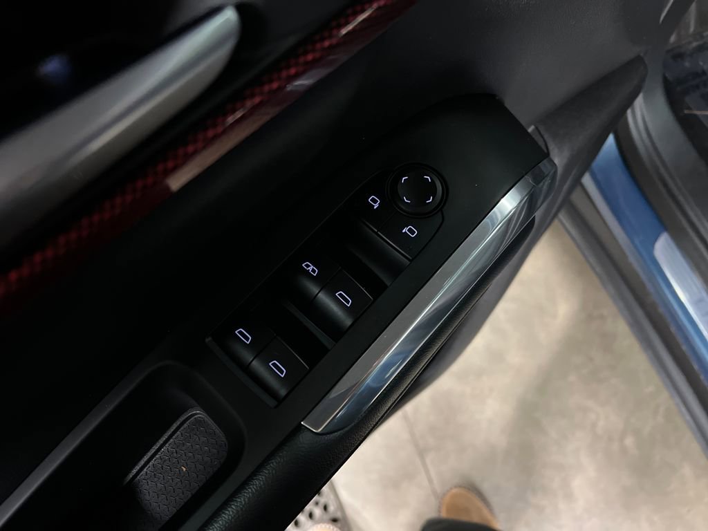 Certified 2025 Chevrolet Traverse Z71 image 17