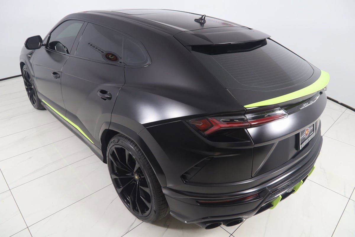 Used 2022 Lamborghini Urus AWD/4WD image 39