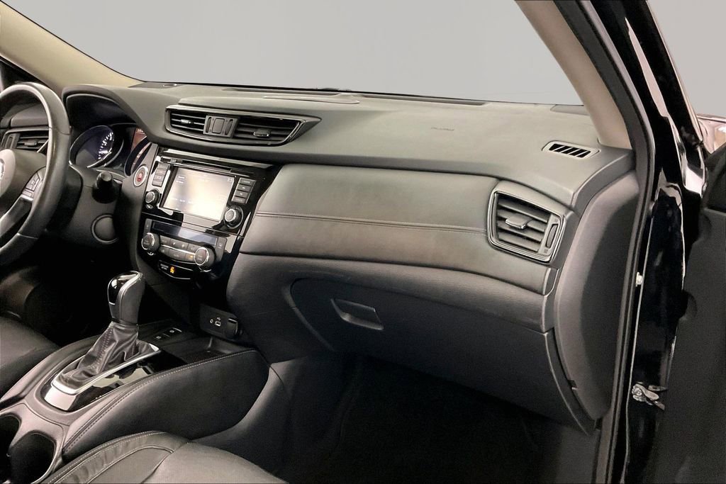 Used 2020 Nissan Rogue SL w/ Premium Package image 22