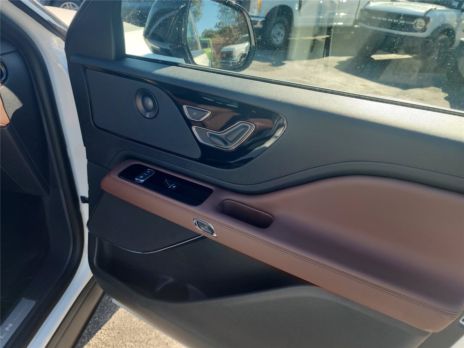 New 2026 Lincoln Aviator Reserve RWD image 25