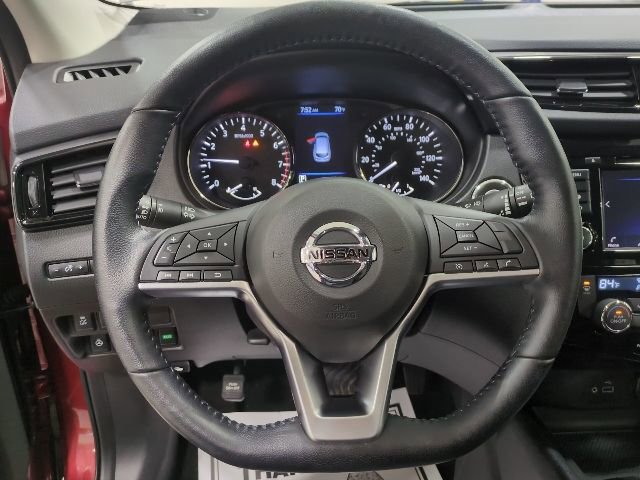 Used 2022 Nissan Rogue Sport SV image 5