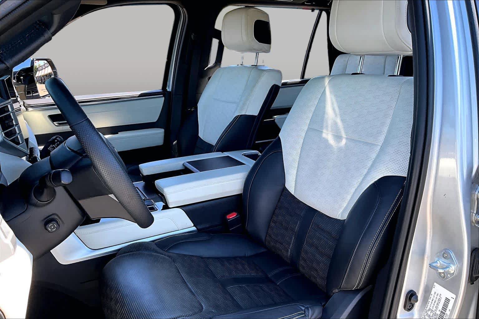 Certified 2023 Toyota Sequoia Capstone AWD/4WD image 7
