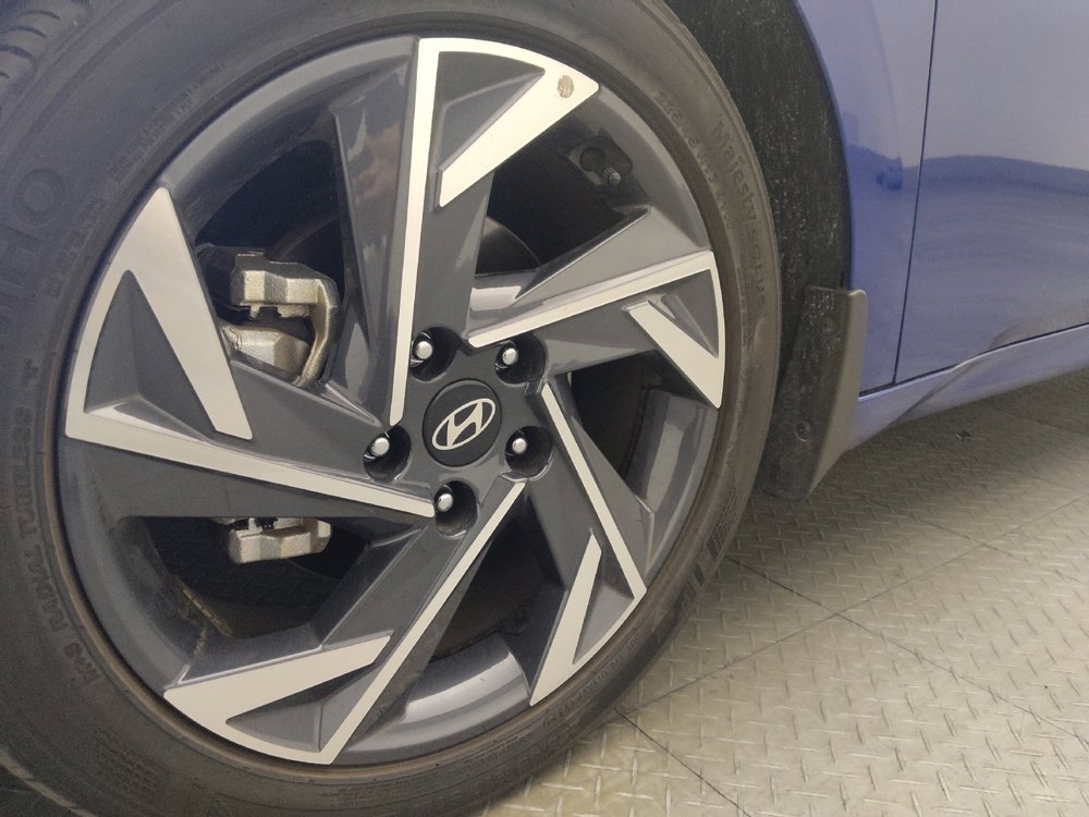 Used 2025 Hyundai Elantra Sport w/ Cargo Package FWD image 31