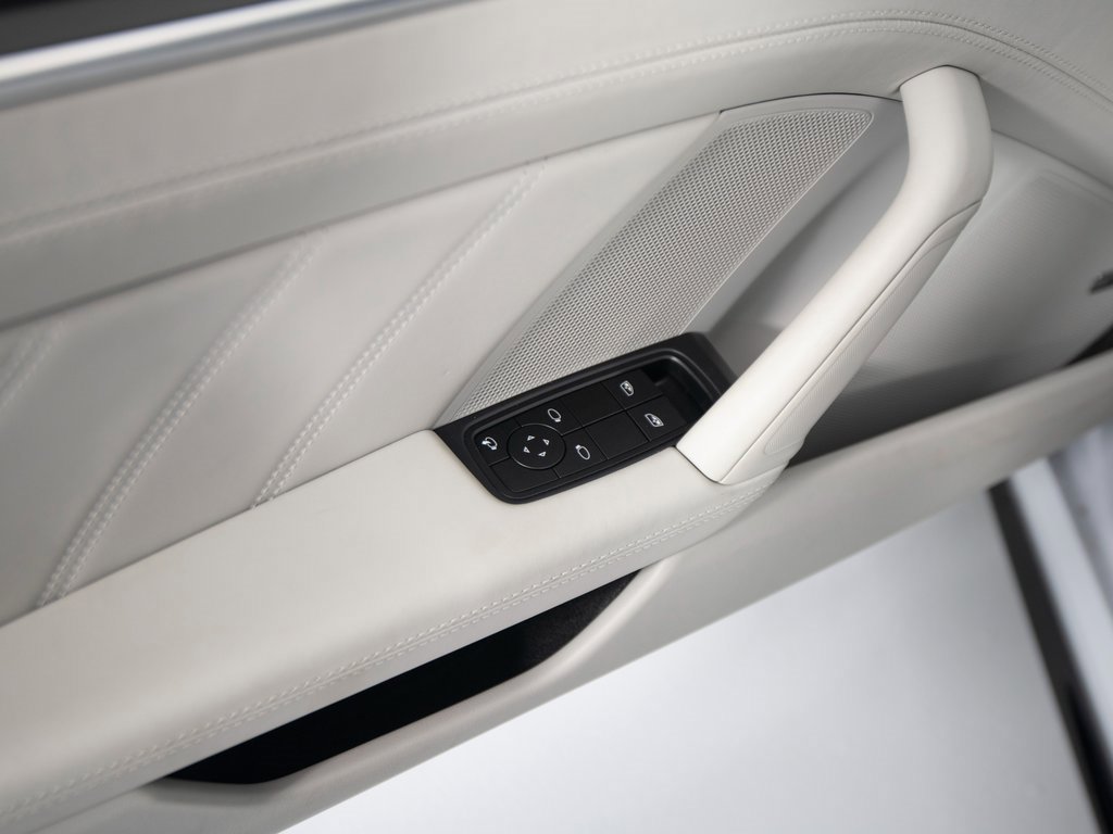 Certified 2025 Porsche 911 Carrera S image 19