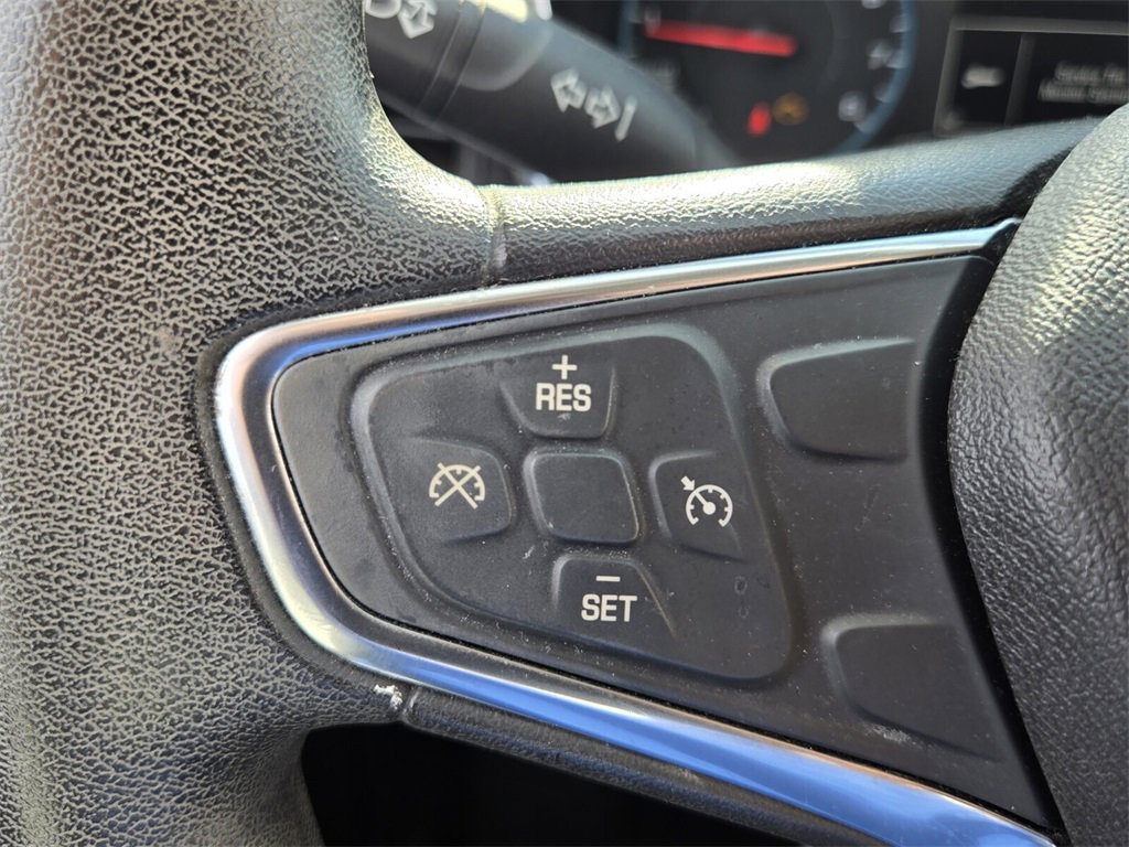 Used 2018 Chevrolet Equinox LT image 24