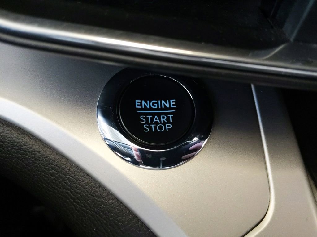 Used 2022 Ford Explorer XLT w/ Equipment Group 202A AWD/4WD image 27