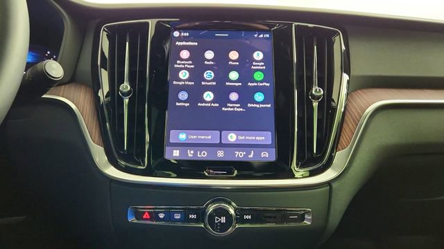 New 2026 Volvo V60 B5 Cross Country Plus w/ Protection Package Premier AWD/4WD image 20