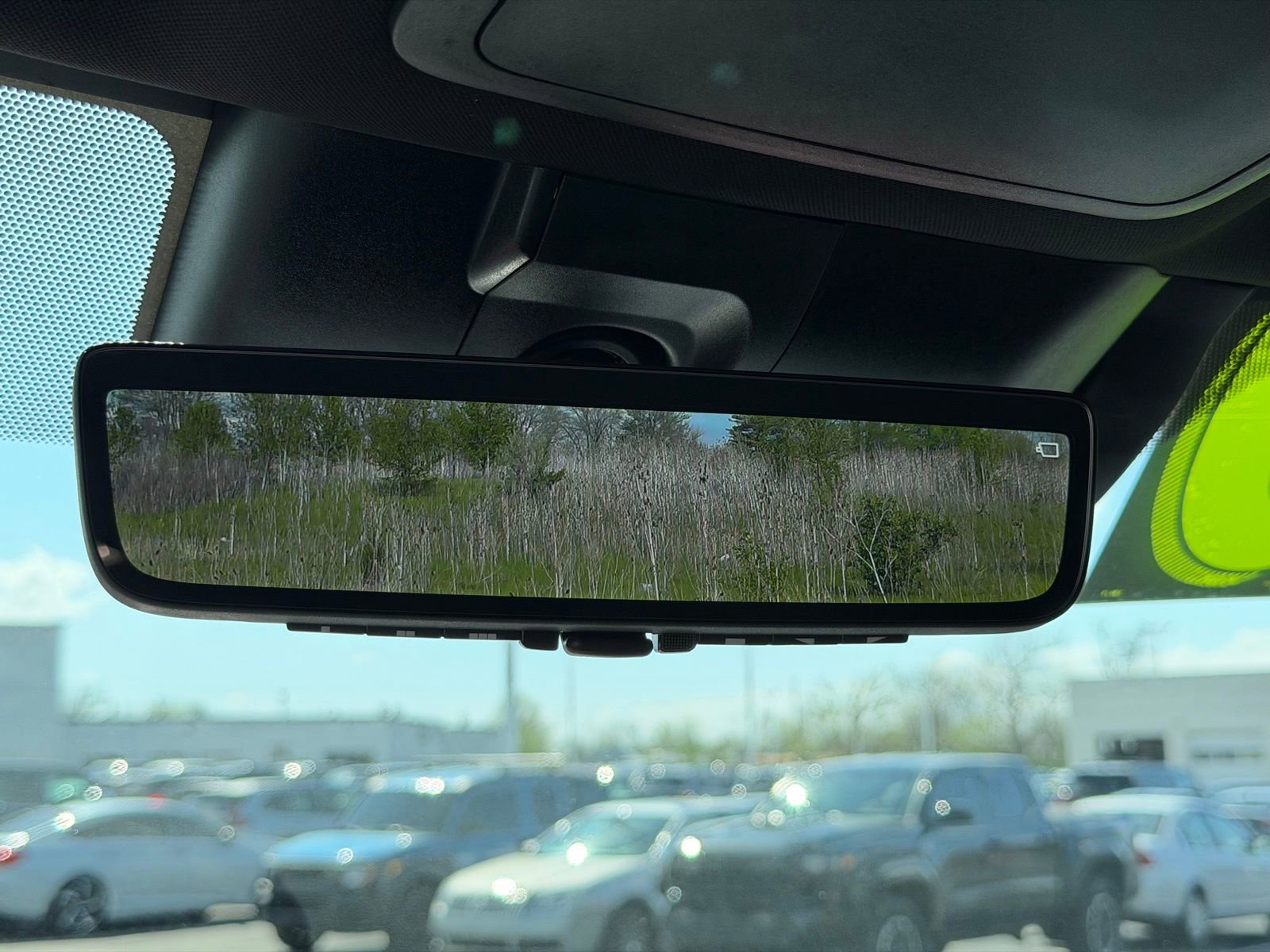Used 2025 Toyota Sequoia Platinum AWD/4WD image 32
