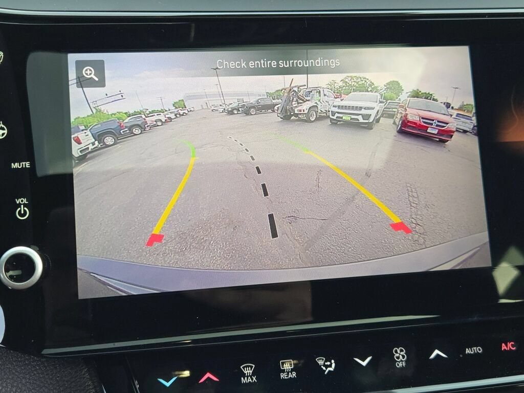 New 2026 Jeep Grand Cherokee Altitude AWD/4WD image 31