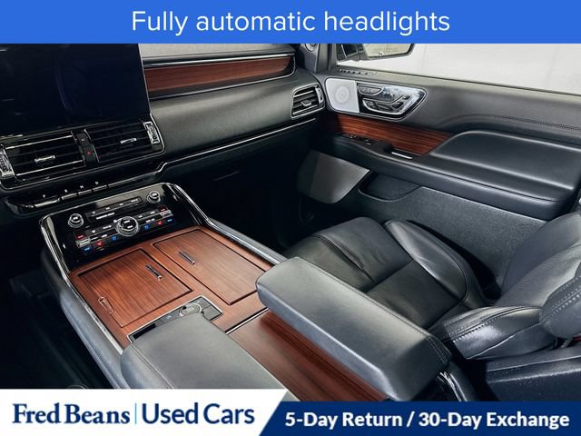 Used 2023 Lincoln Navigator L Reserve AWD/4WD image 32