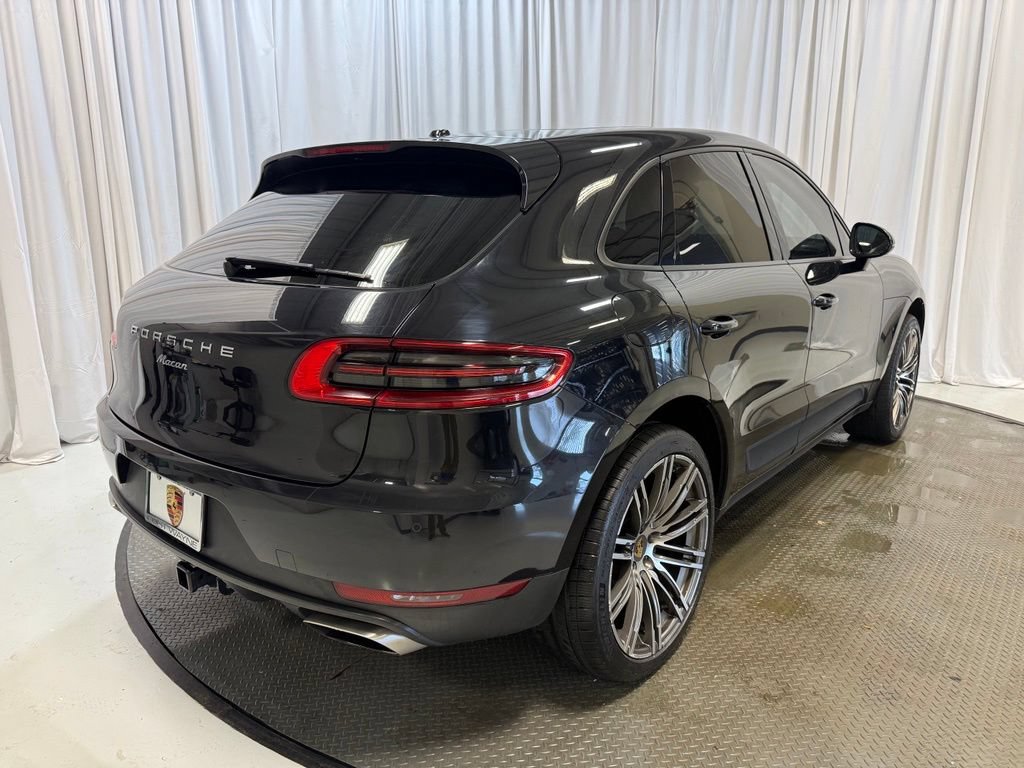 Certified 2017 Porsche Macan AWD/4WD image 24