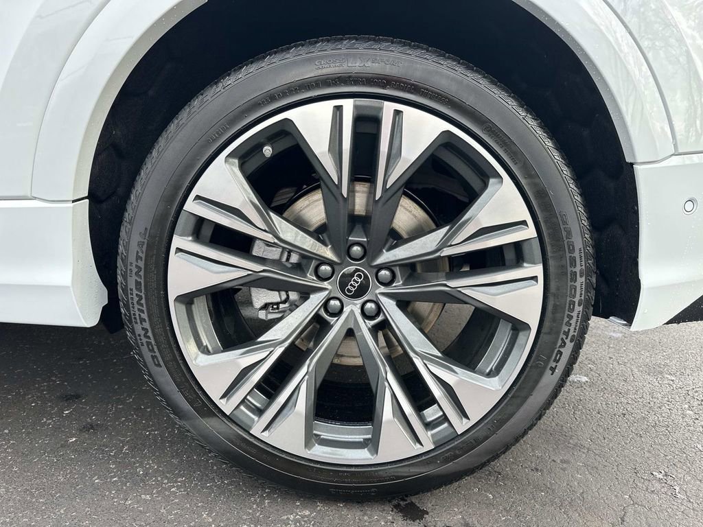 New 2026 Audi Q8 Premium Plus image 10
