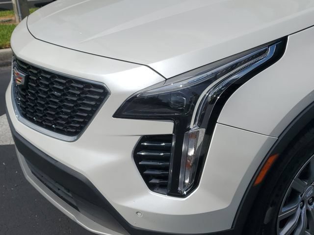 Certified 2022 Cadillac XT4 Premium Luxury w/ Safety Alert Package FWD image 11