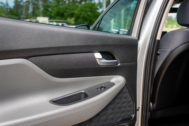 Used 2021 Hyundai Santa Fe SEL image 25
