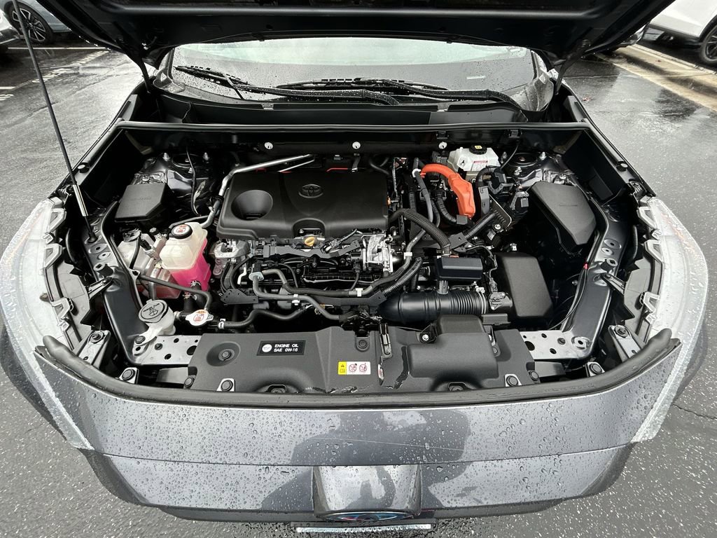 Used 2020 Toyota RAV4 LE image 25