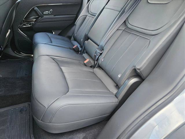 Used 2025 Land Rover Range Rover Sport Dynamic SE AWD/4WD image 17