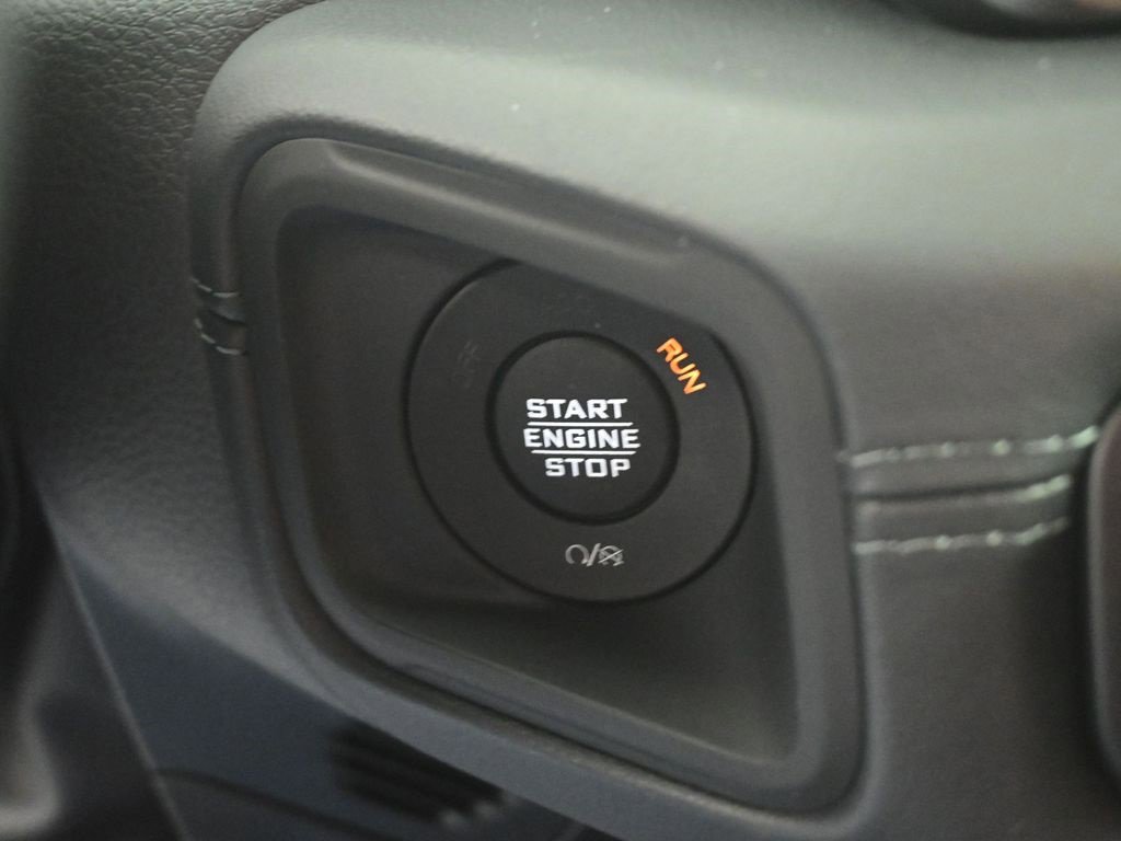 New 2025 Jeep Wrangler Unlimited Rubicon w/ Technology Group image 23