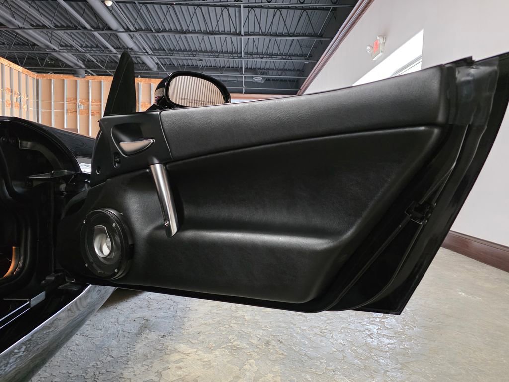 Used 2004 Dodge Viper SRT-10 RWD image 15