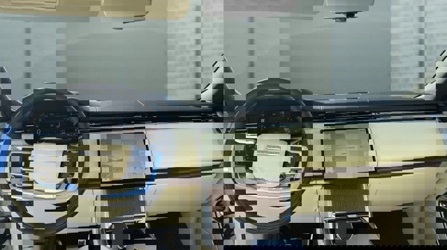 New 2026 Land Rover Range Rover SE image 21