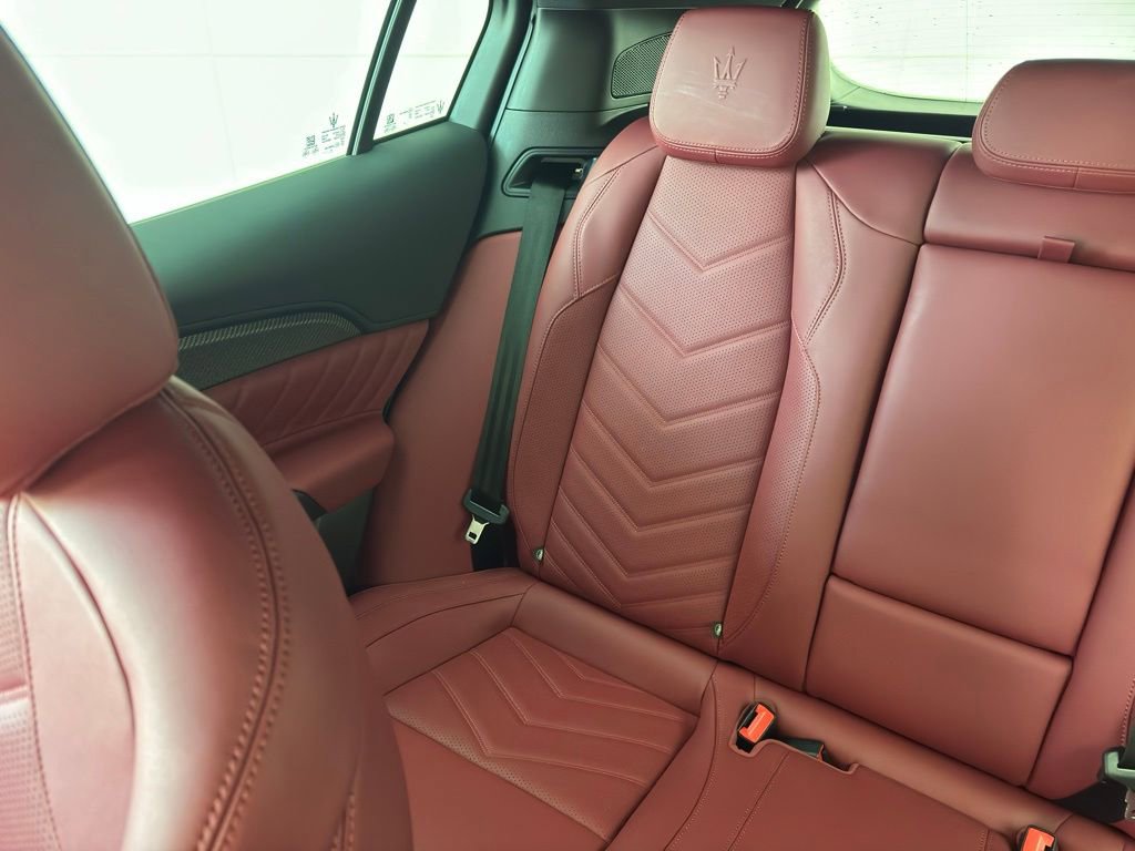 Used 2024 Maserati Grecale Trofeo image 14