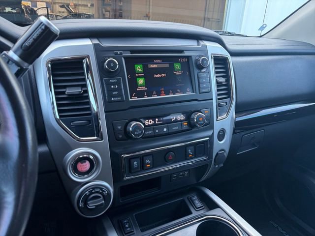 Used 2019 Nissan Titan SV w/ SV Convenience Package image 10