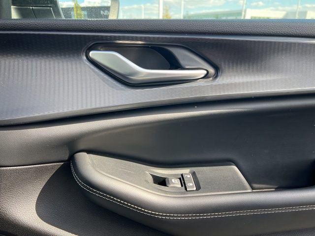 Used 2023 Jeep Grand Cherokee L Laredo image 33